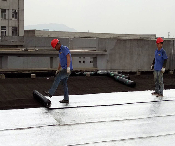 楼顶防水涂料用什么好 顶楼漏雨问题怎么解决