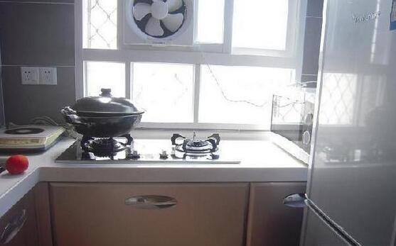 厨房排风扇安装方法 厨房排风扇怎么安装