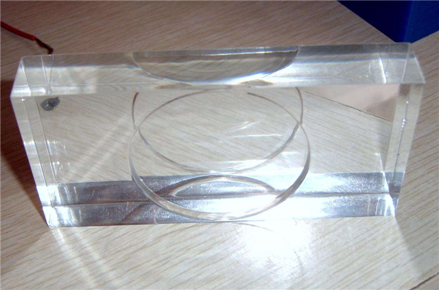 有机玻璃是什么材料 有机玻璃手工切割方法