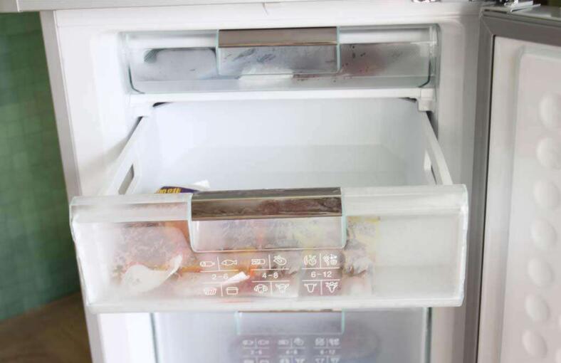 冰箱冷冻室结冰严重是什么原因 如何保养